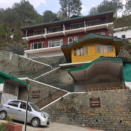 Safarmaina Resort Kasauli Exterior photo