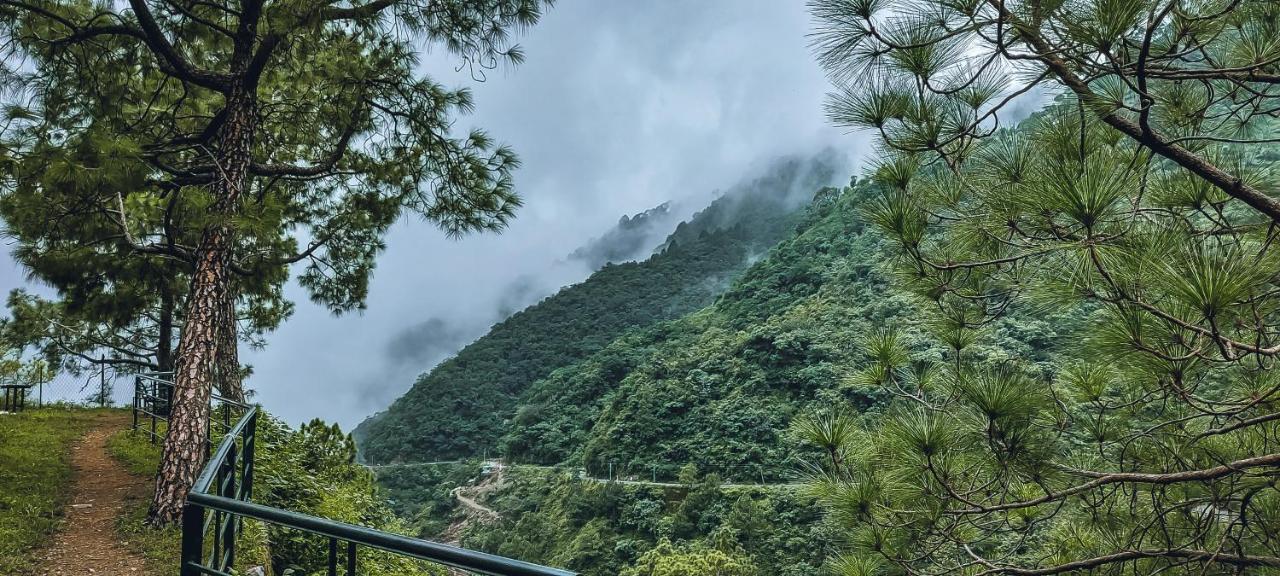 Safarmaina Resort Kasauli Exterior photo