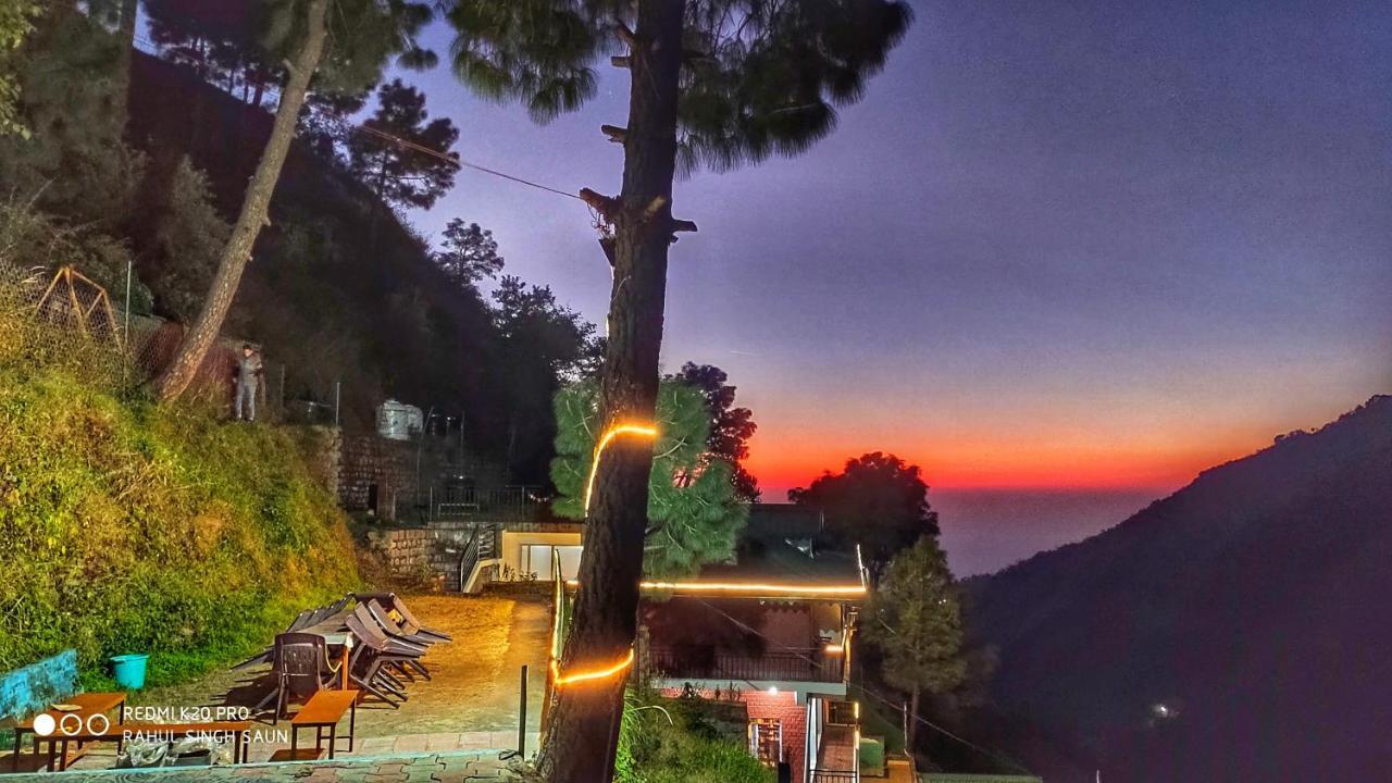 Safarmaina Resort Kasauli Exterior photo